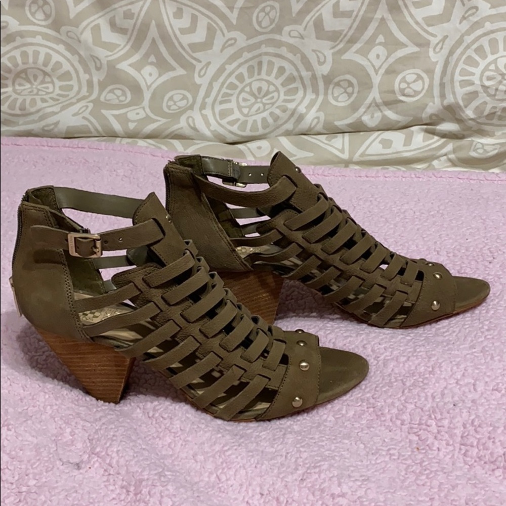 Vince Camuto Shoes 3  inch heel